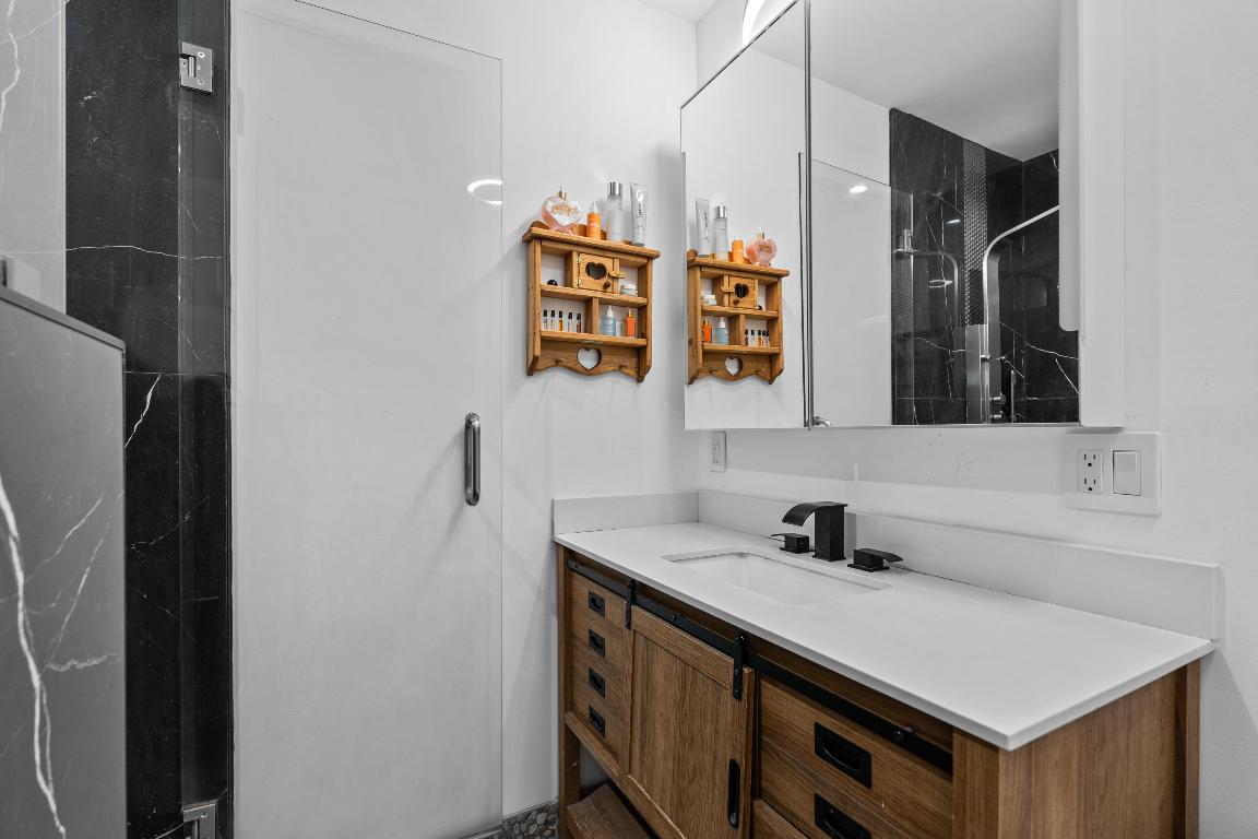 LAKE SHORE VILLAS - Residential