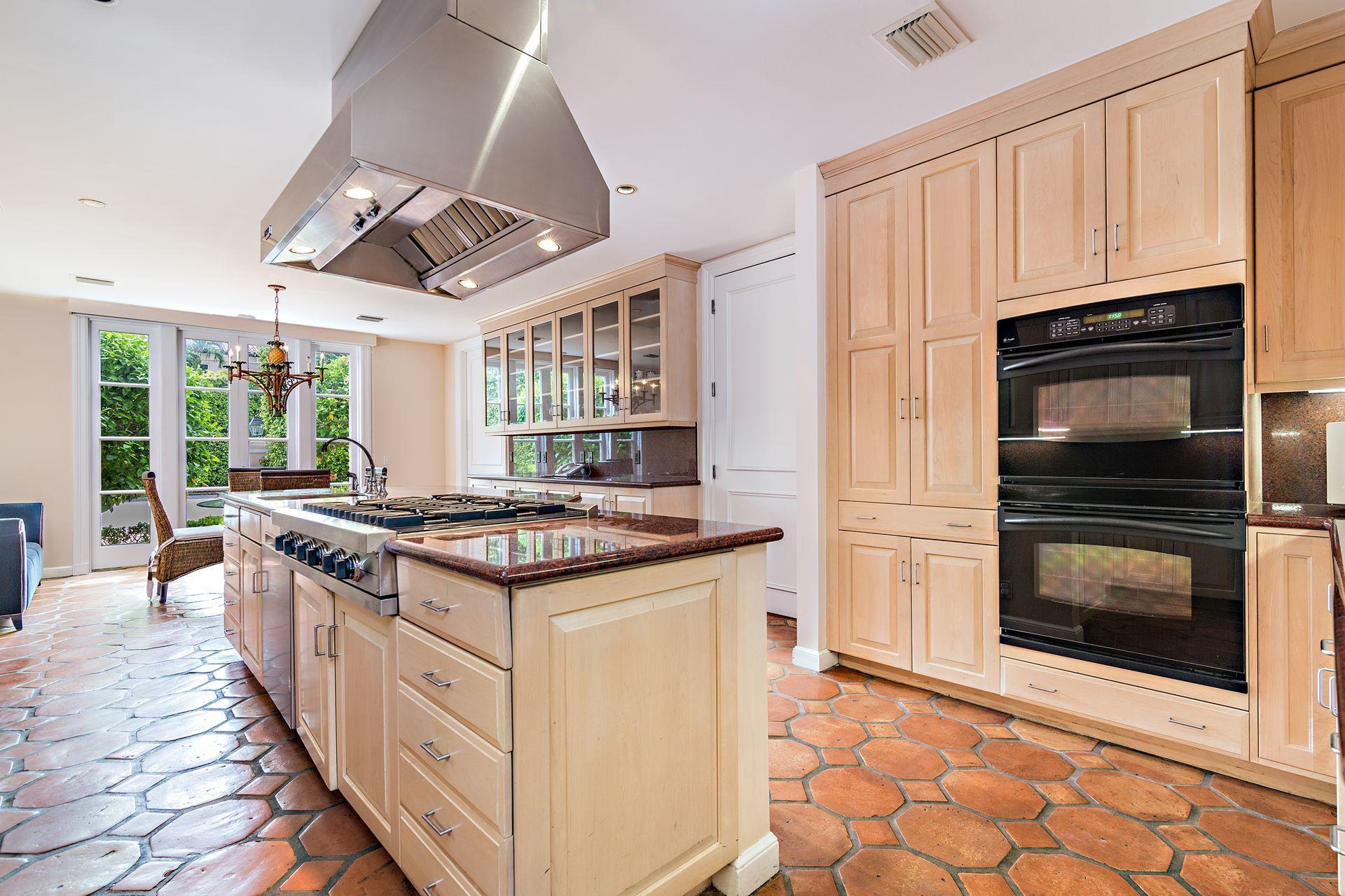 El Bravo Park - Residential