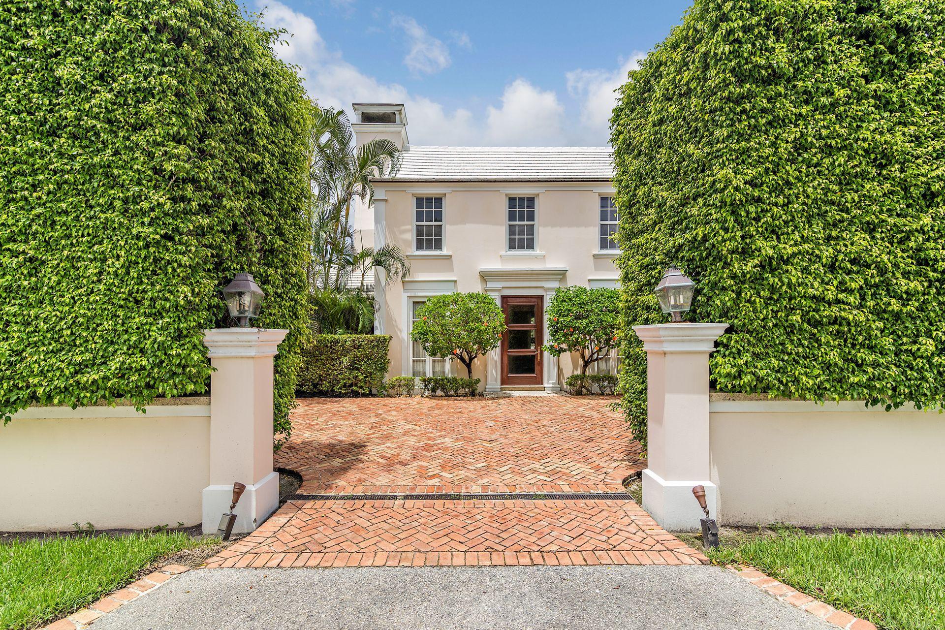 El Bravo Park - Residential