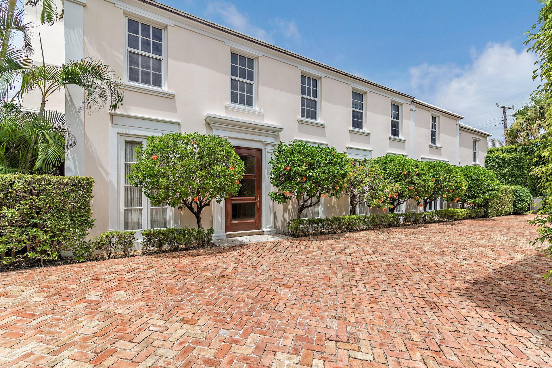 El Bravo Park - Residential