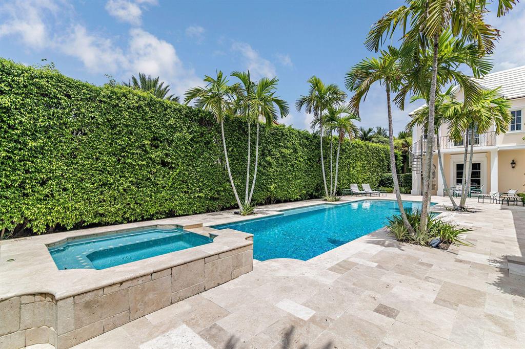 El Bravo Park - Residential