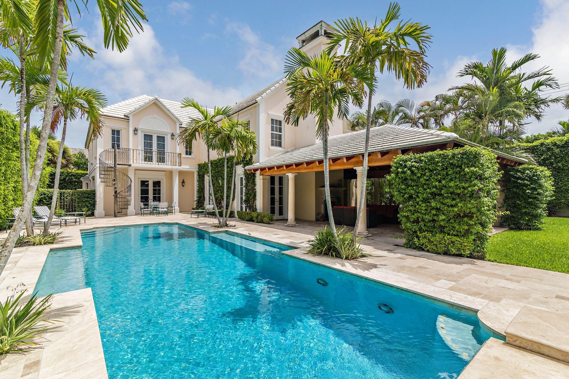 El Bravo Park - Residential