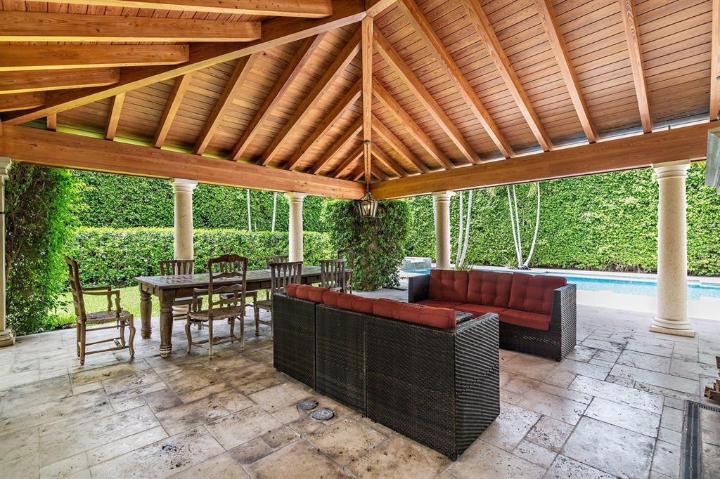 El Bravo Park - Residential