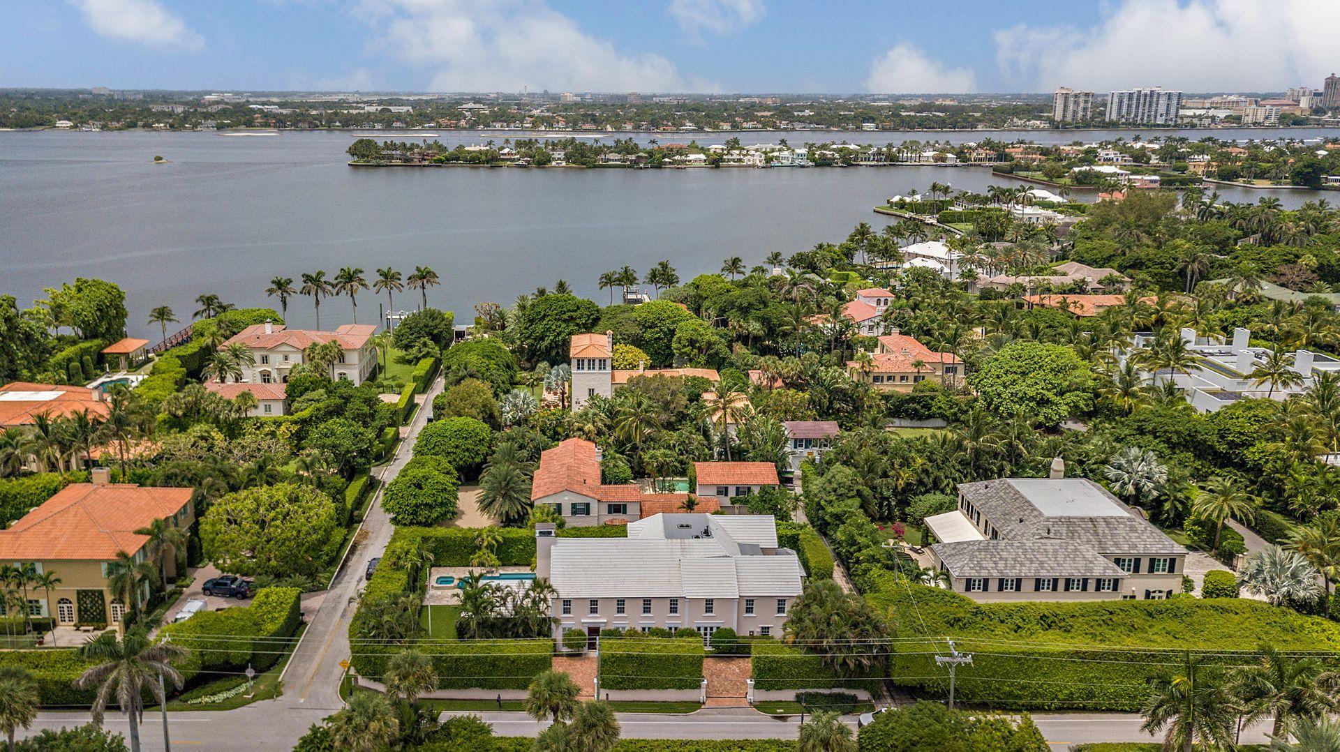 El Bravo Park - Residential