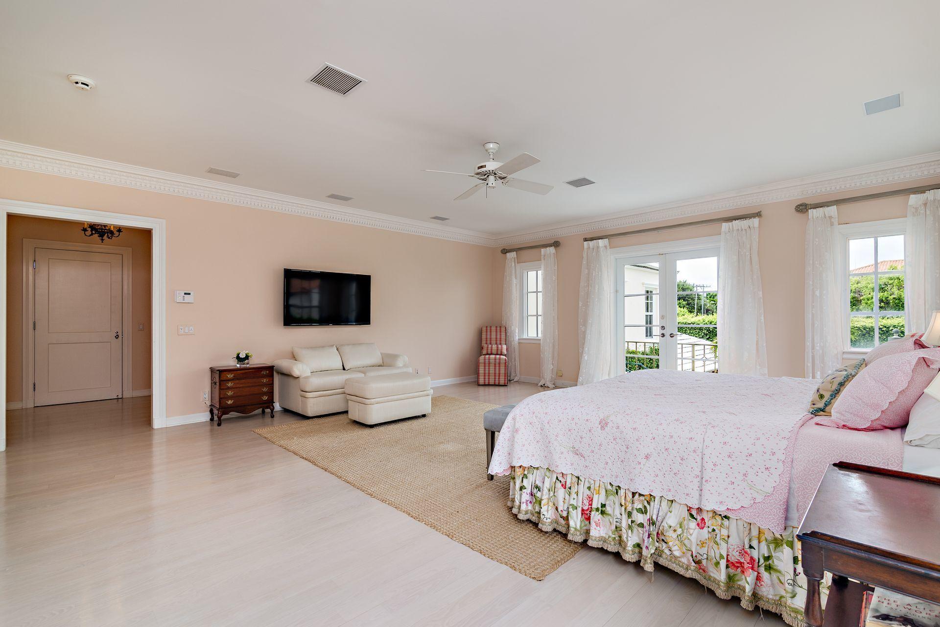 El Bravo Park - Residential