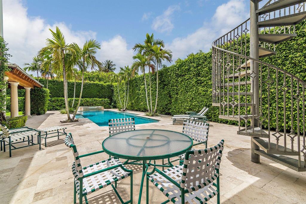 El Bravo Park - Residential