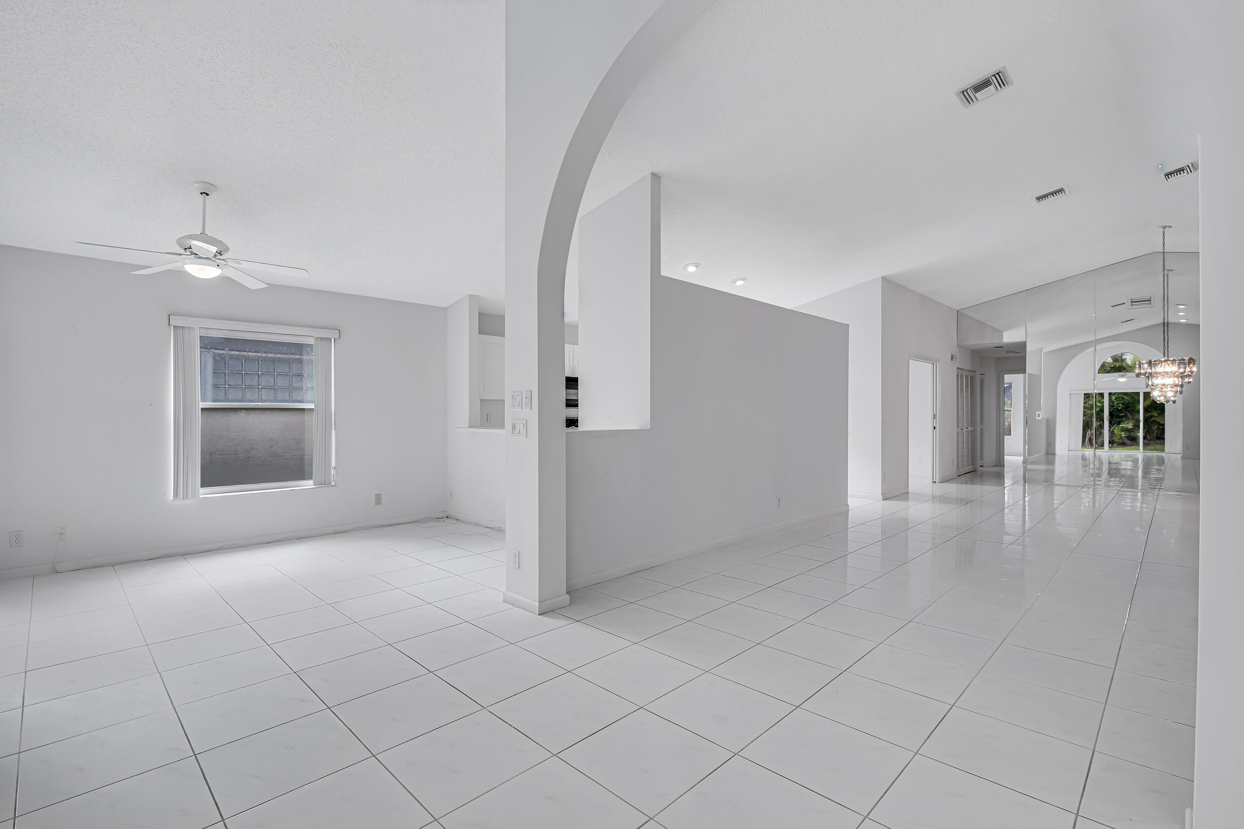 PALM ISLES - Residential