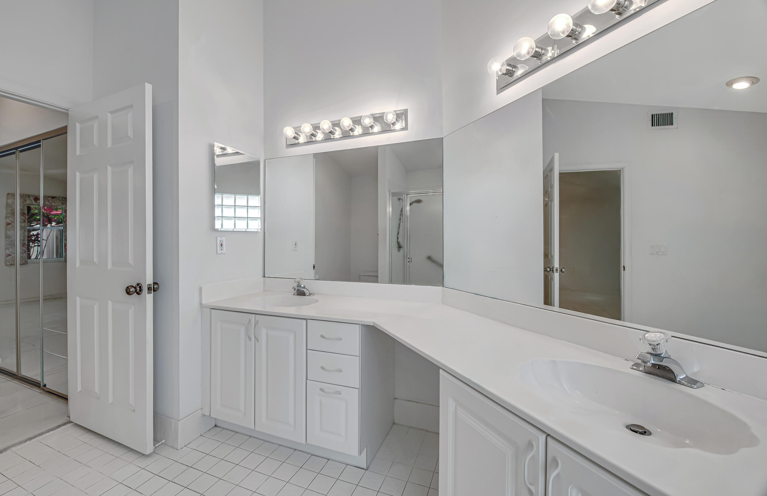 PALM ISLES - Residential