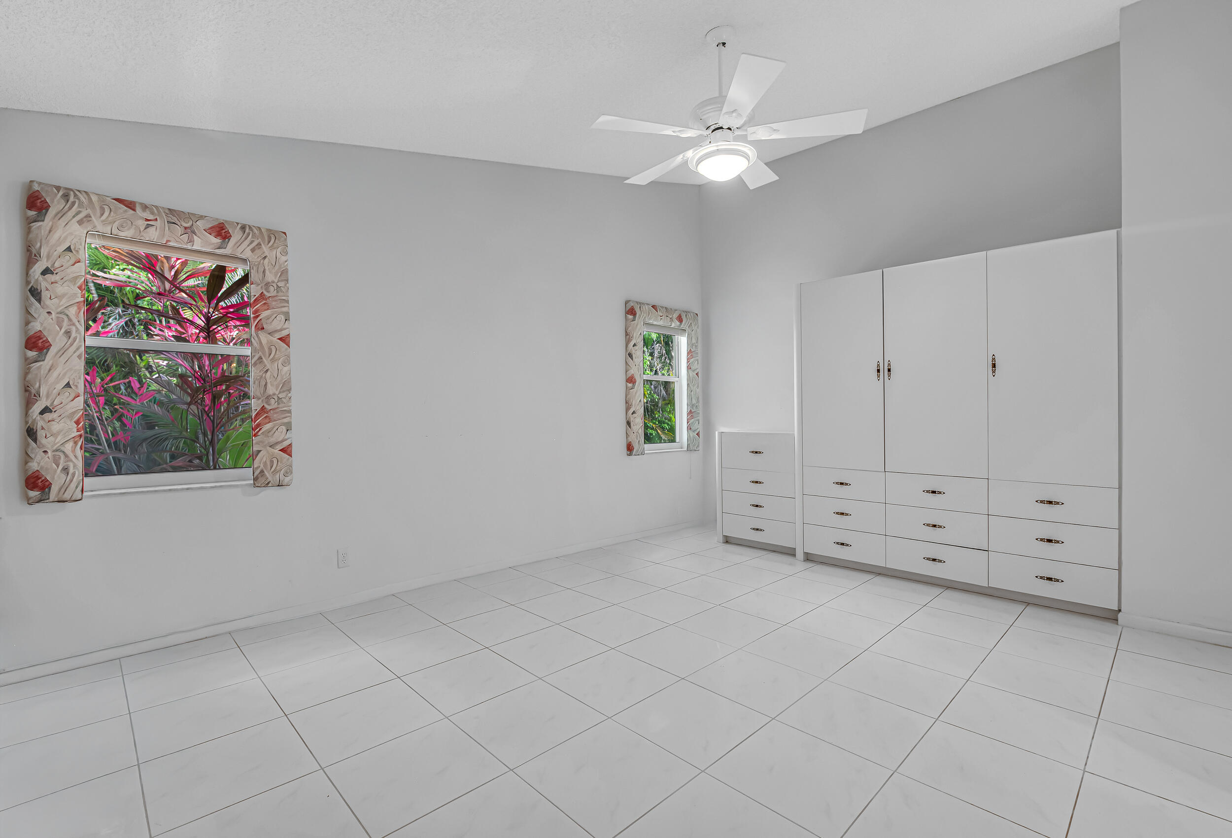 PALM ISLES - Residential