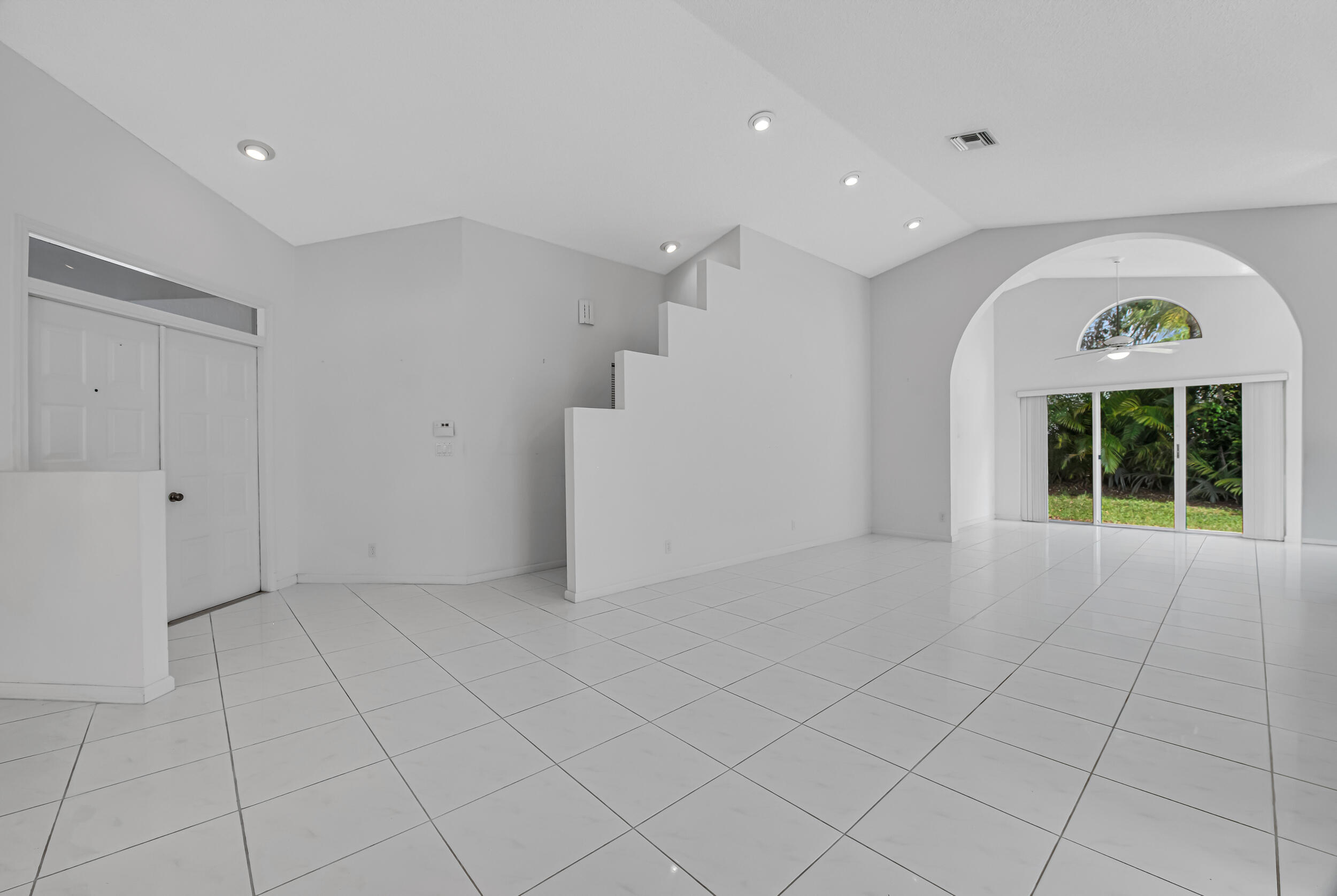 PALM ISLES - Residential