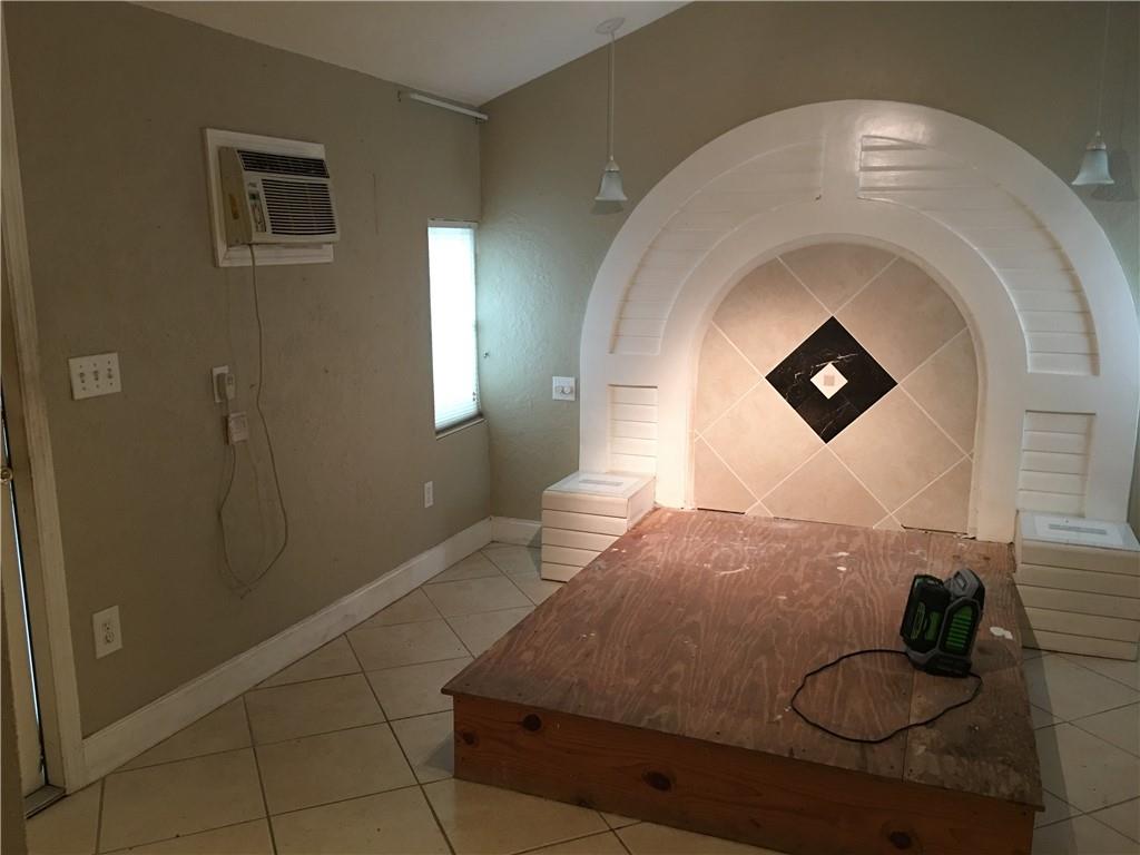 Oakland Park Second Add 1 - Residential Income