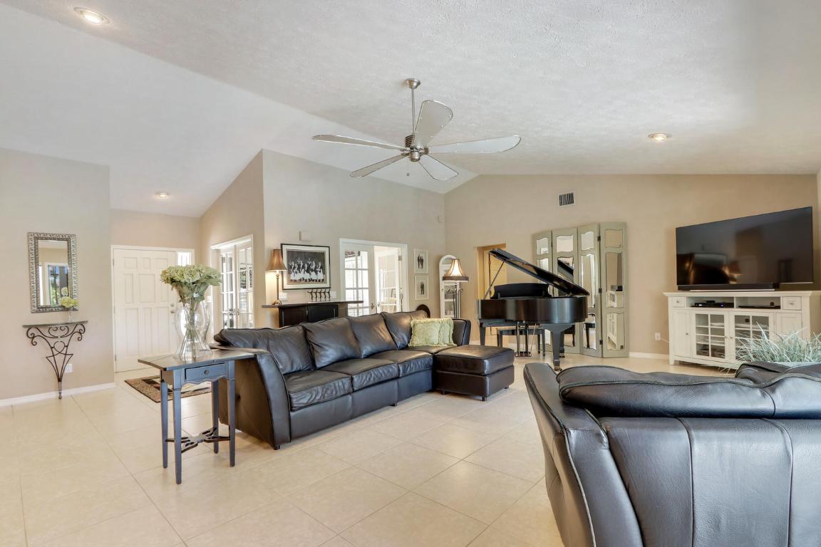 YACHT & COUNTRY CLUB OF STUART - Residential