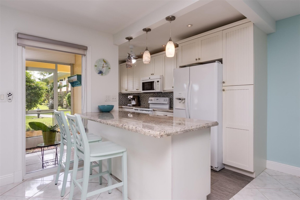 DEAUVILLE TERRACE COOP - Residential