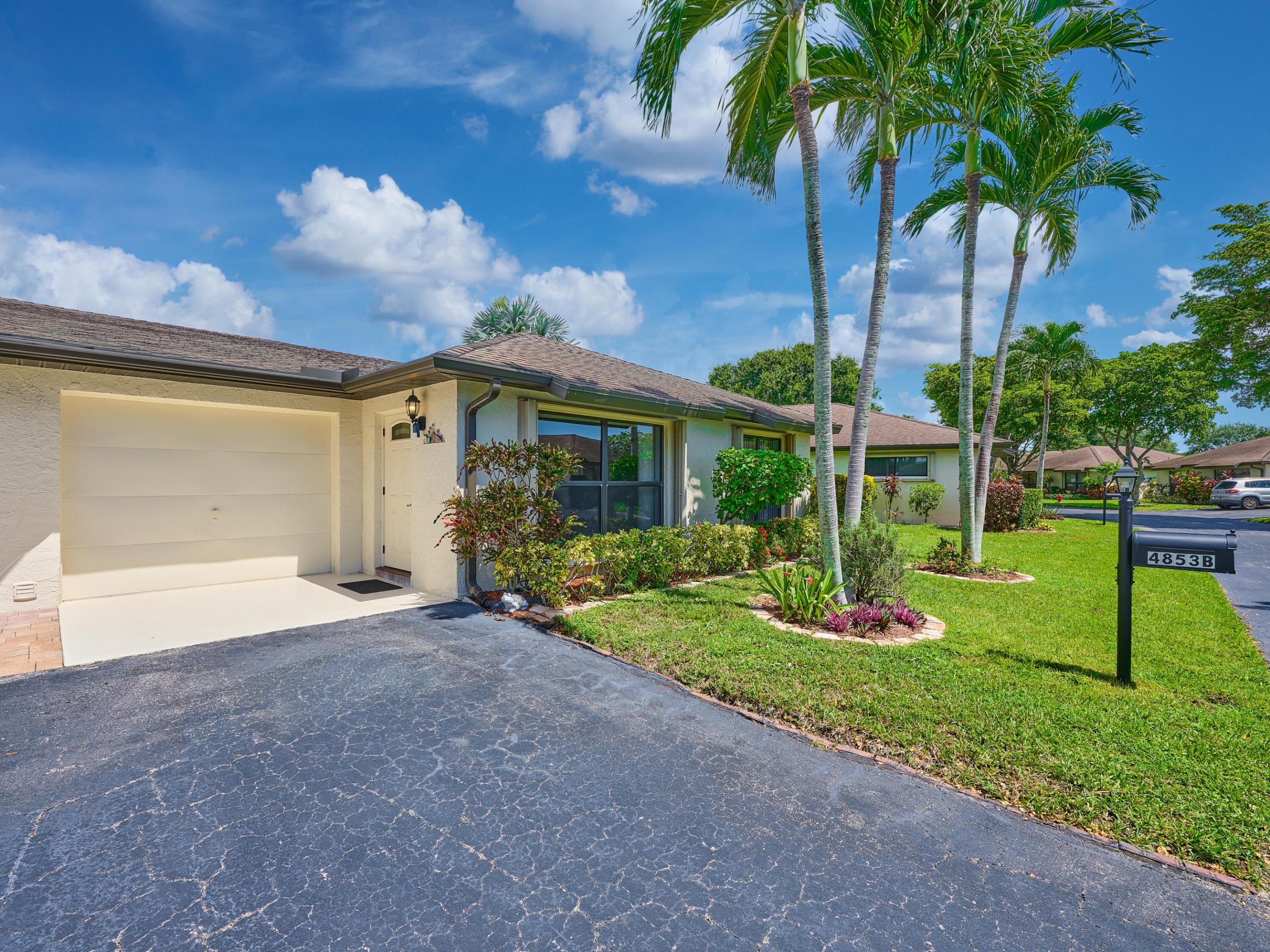 4853 Equestrian Circle B
