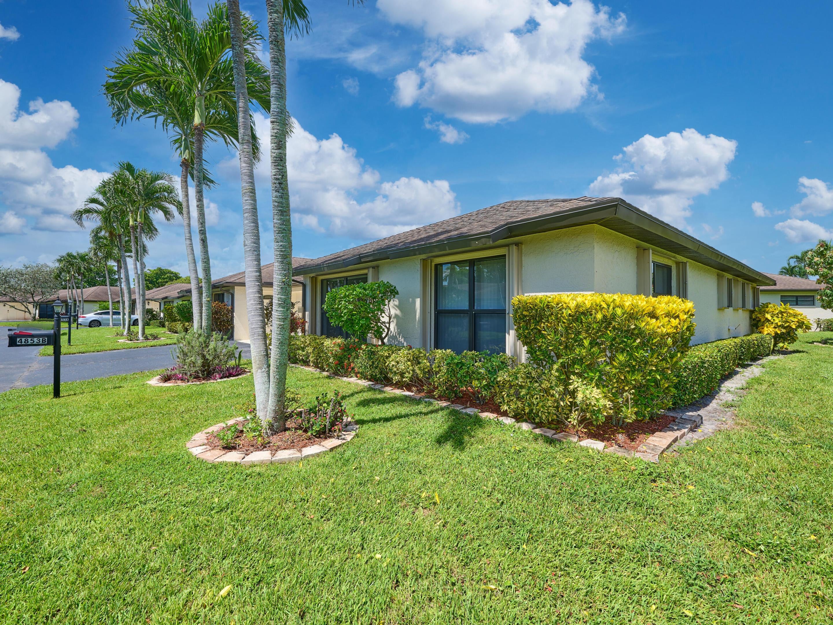 4853 Equestrian Circle B