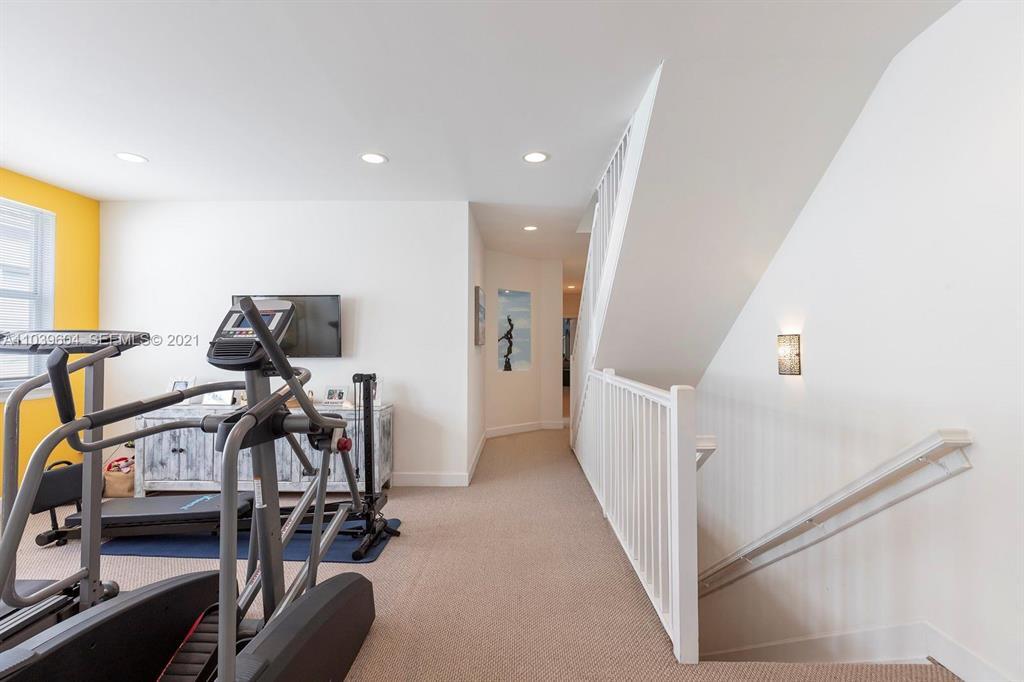 213 SW 11TH Street 213