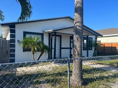 519 W Martin Luther King Jr Boulevard A/B Boynton Beach FL 33435