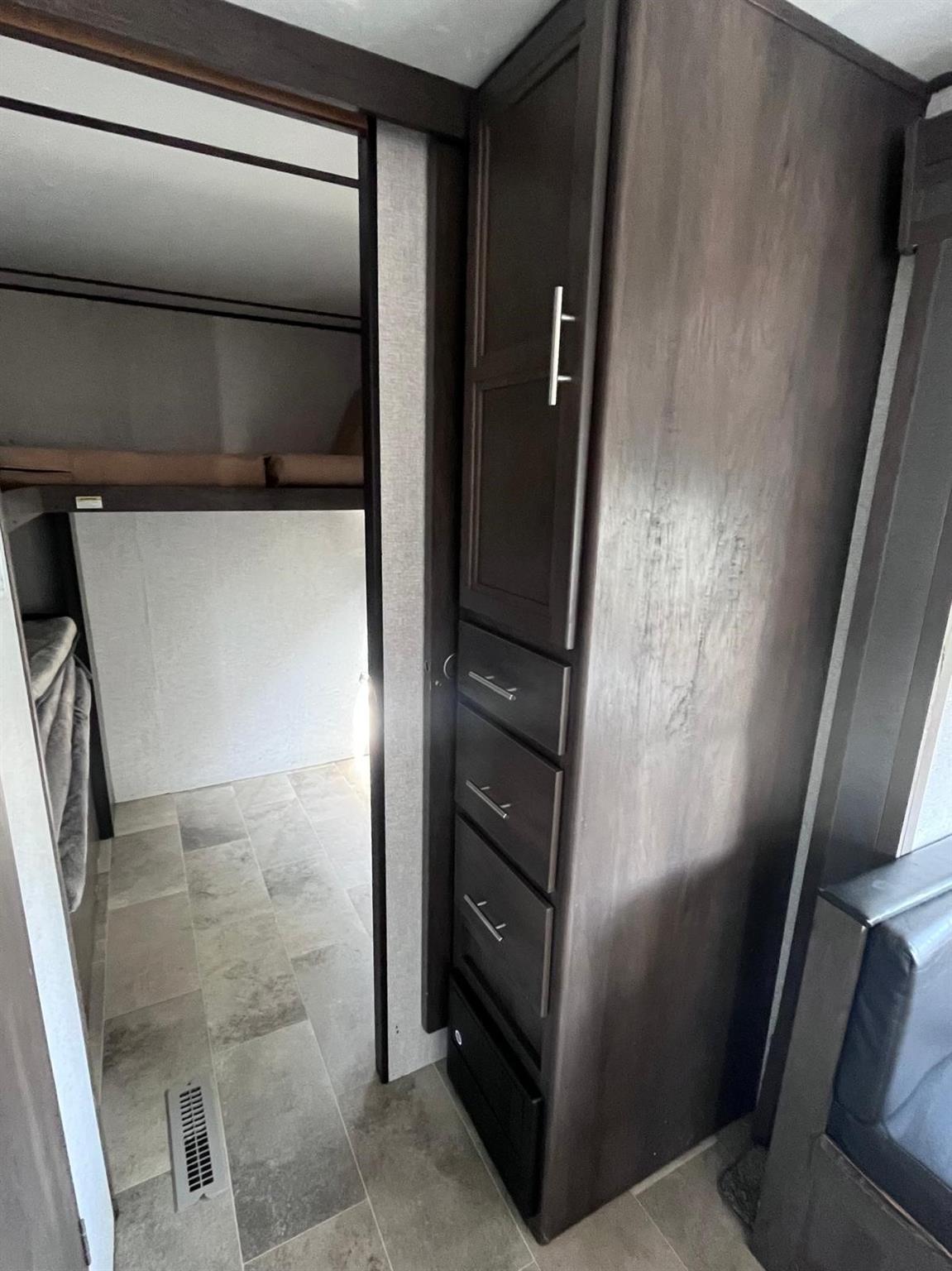 14500 Carver Dr 14500