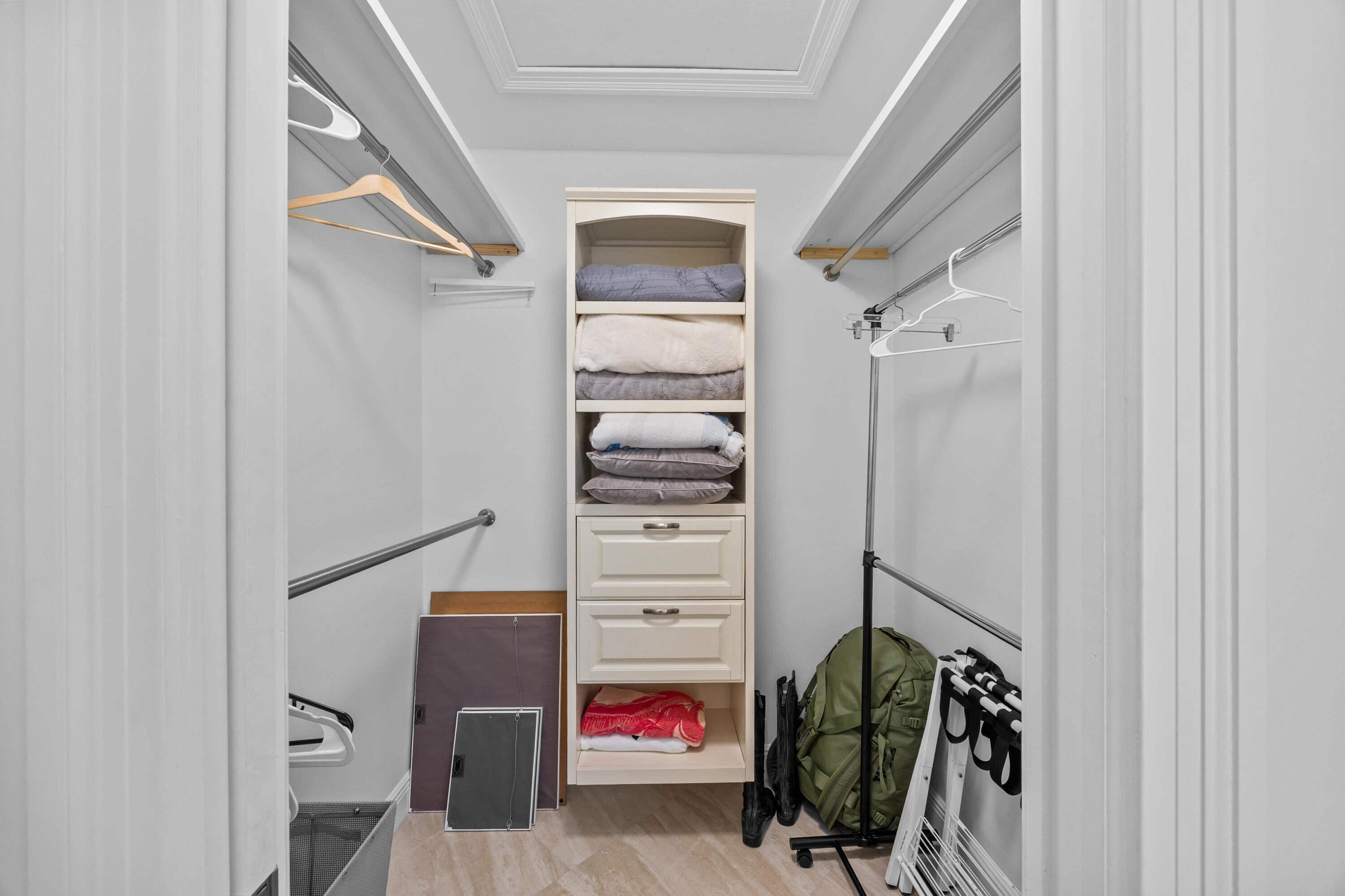 MEADOW BROOK CONDO - Residential