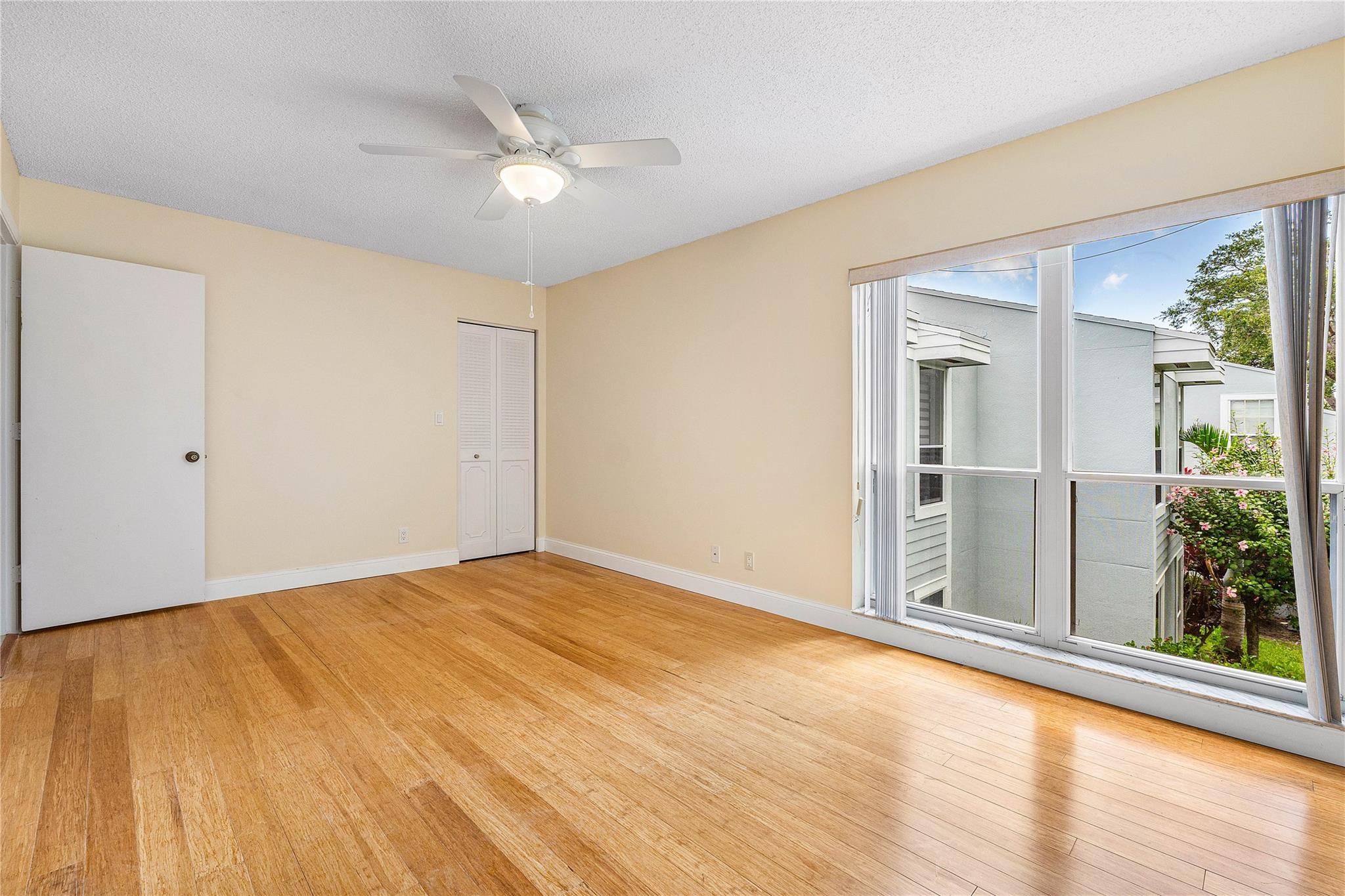 LAKES OF WOODHAVEN I & II - Residential