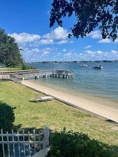 PALM BEACH HOUSE CONDO - Residential