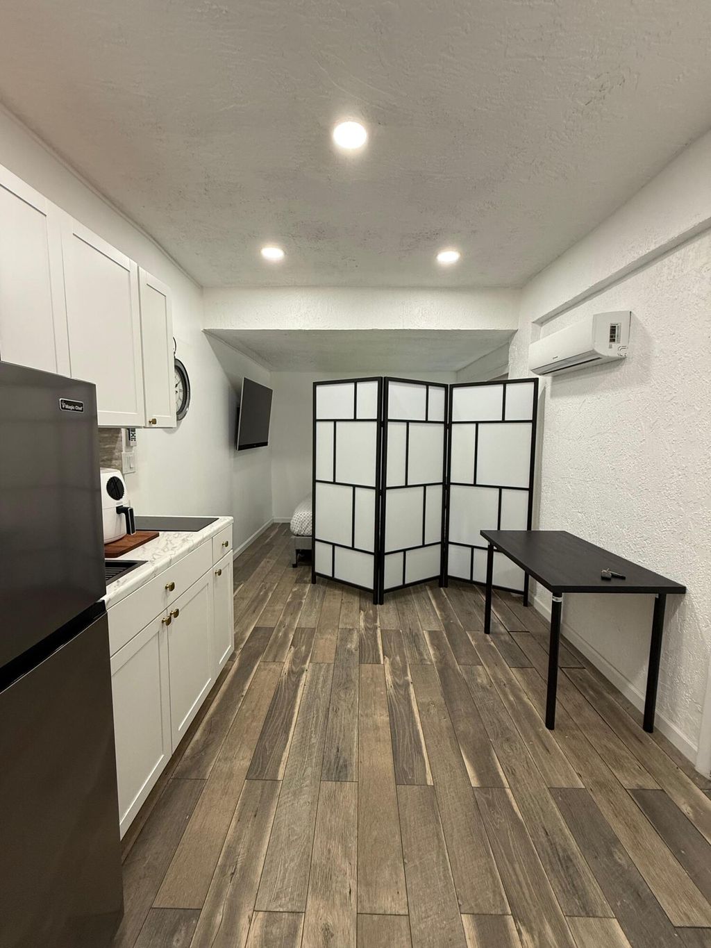 Photo of 3111 N 66th AVE #Efficiency /side Doo, Hollywood, FL 33024 (MLS # B26030940)