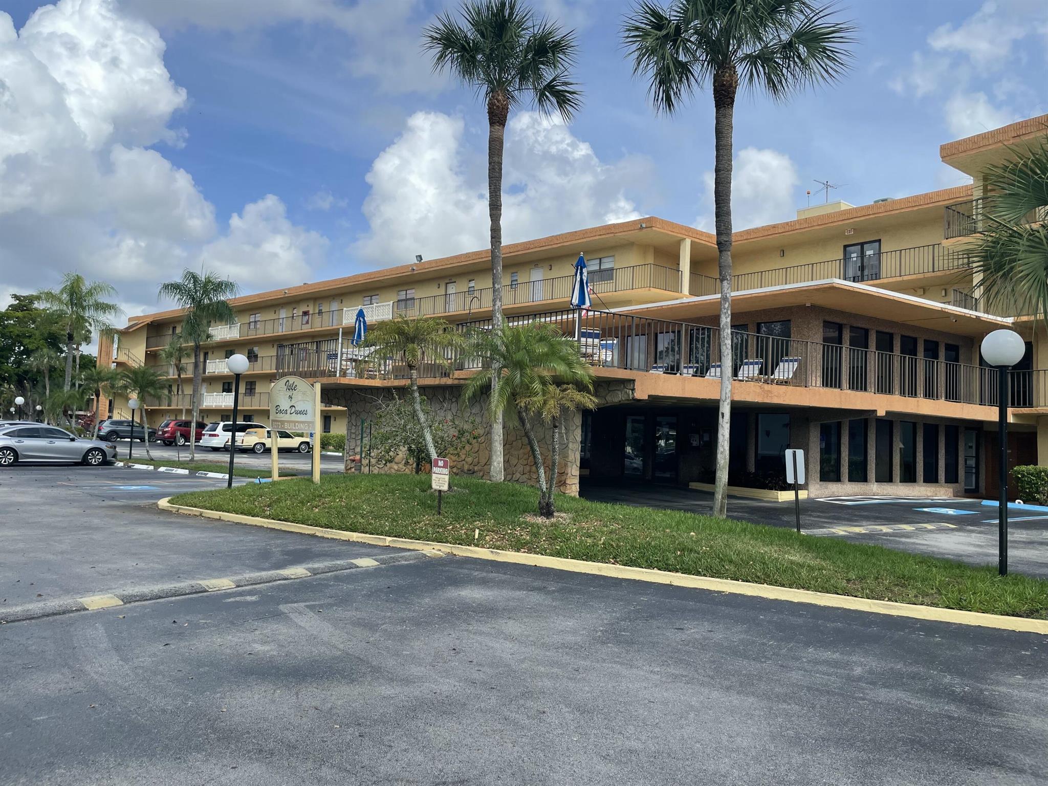 9273 SW 8th Street 117