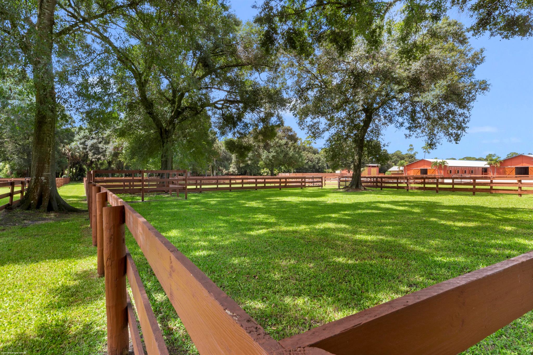 LOXAHATCHEE GROVES - Residential