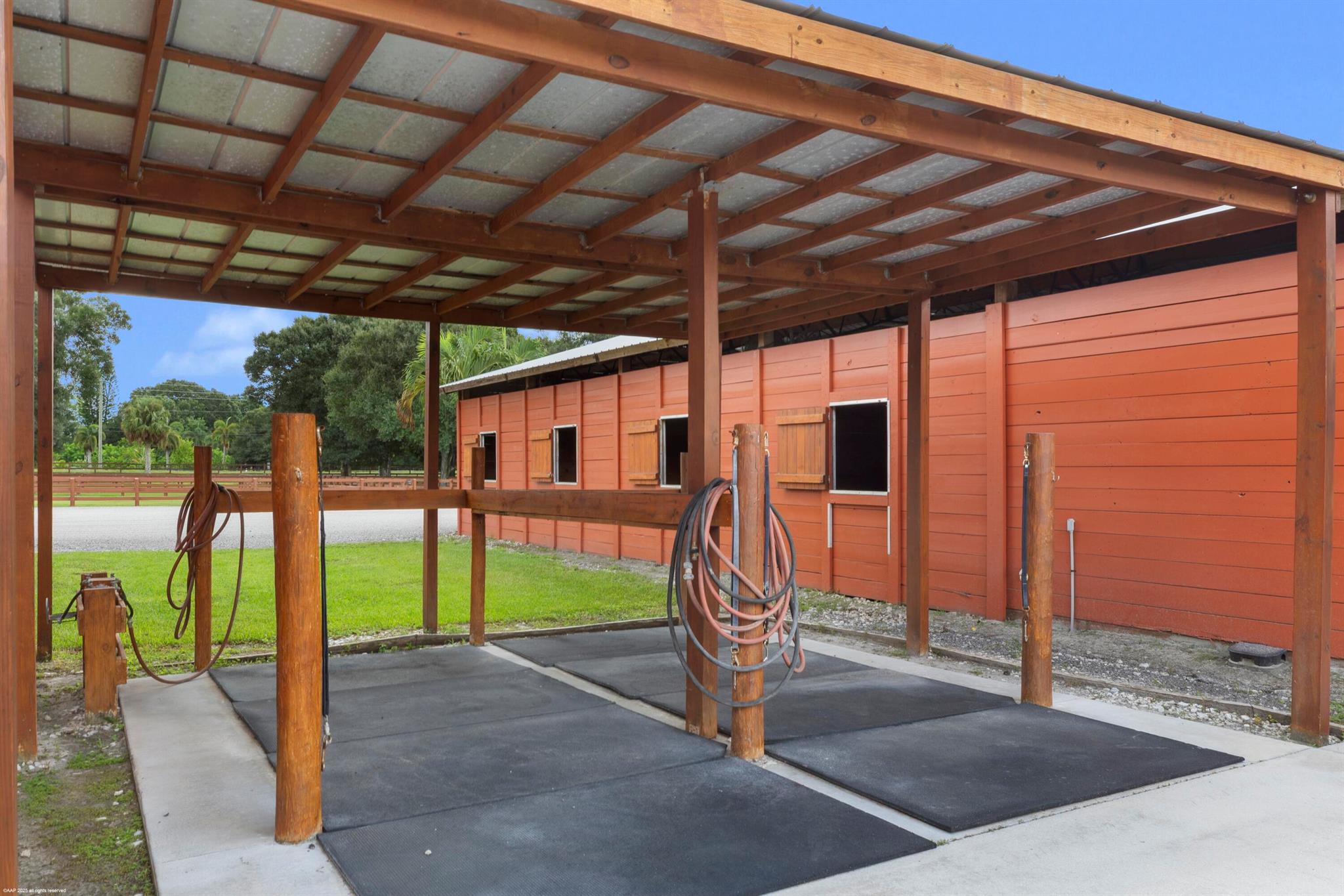 LOXAHATCHEE GROVES - Residential