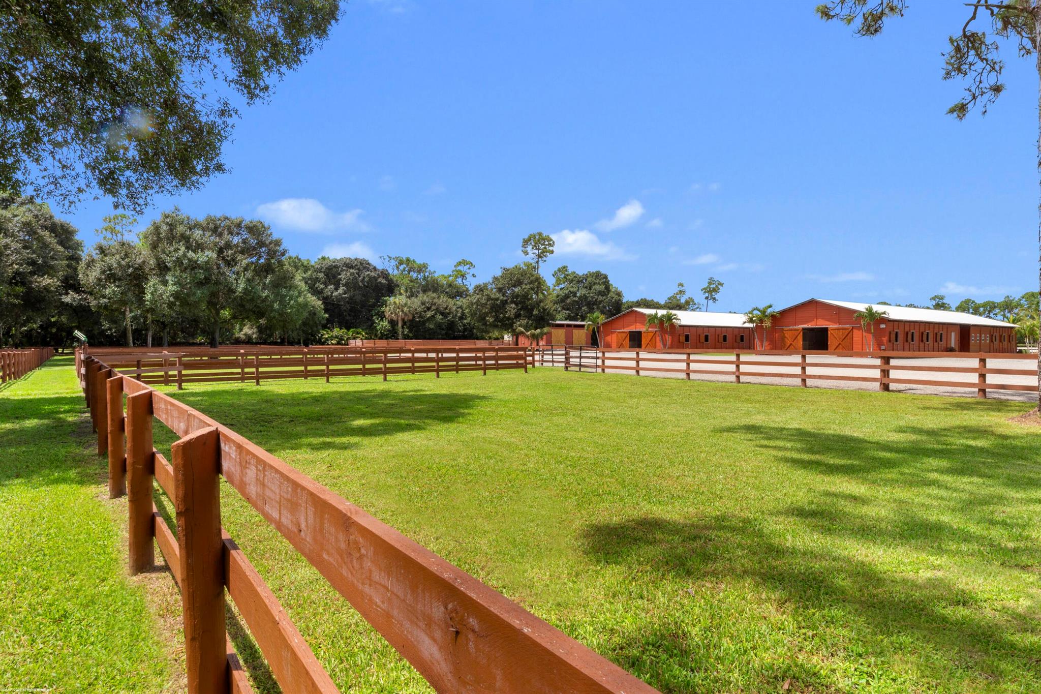 LOXAHATCHEE GROVES - Residential