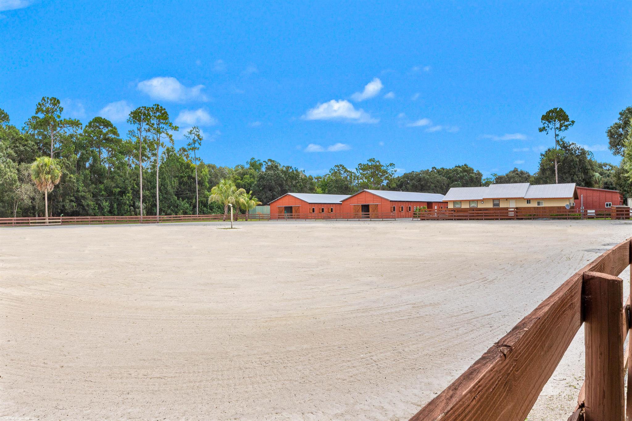 LOXAHATCHEE GROVES - Residential