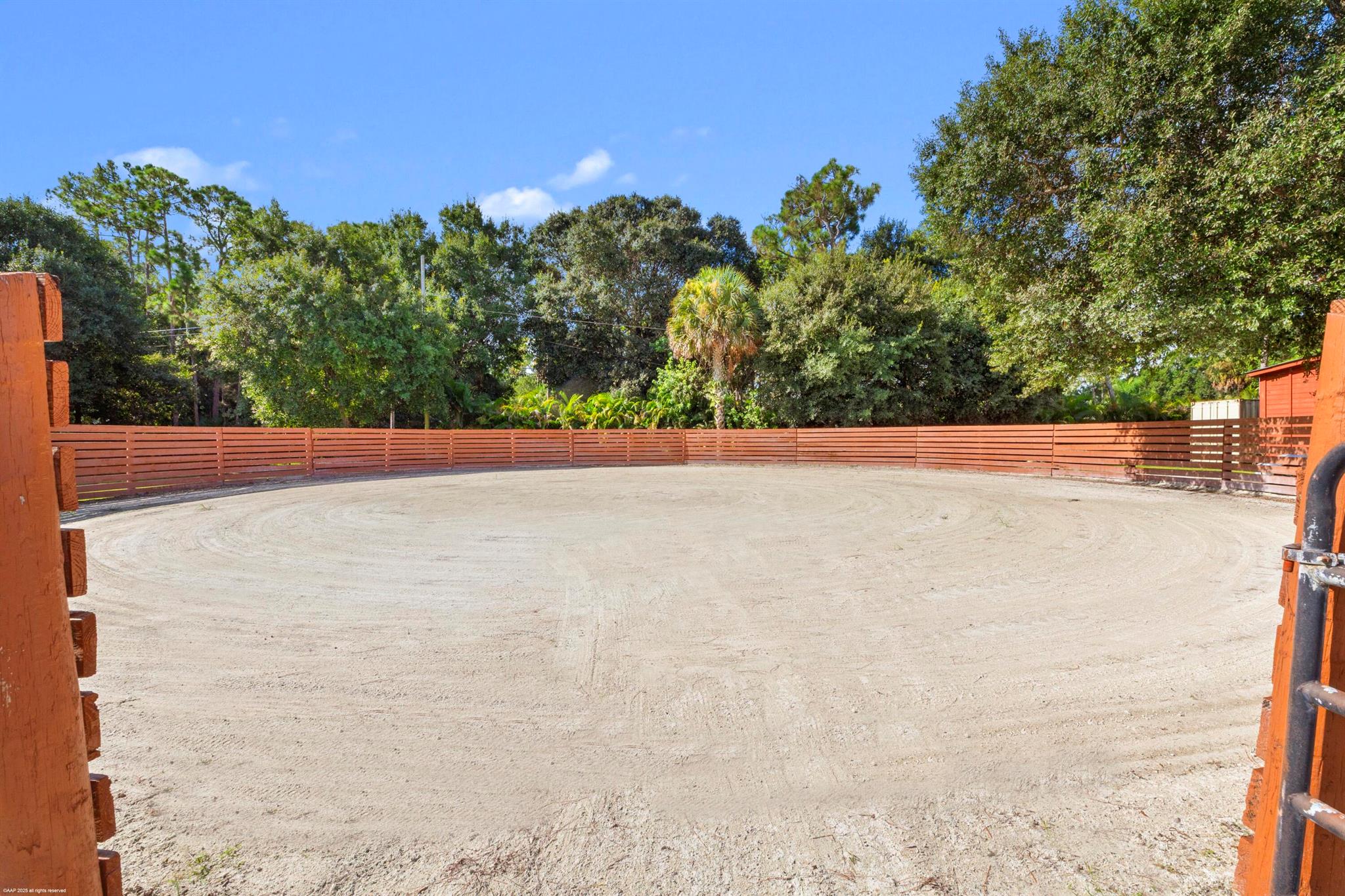 LOXAHATCHEE GROVES - Residential