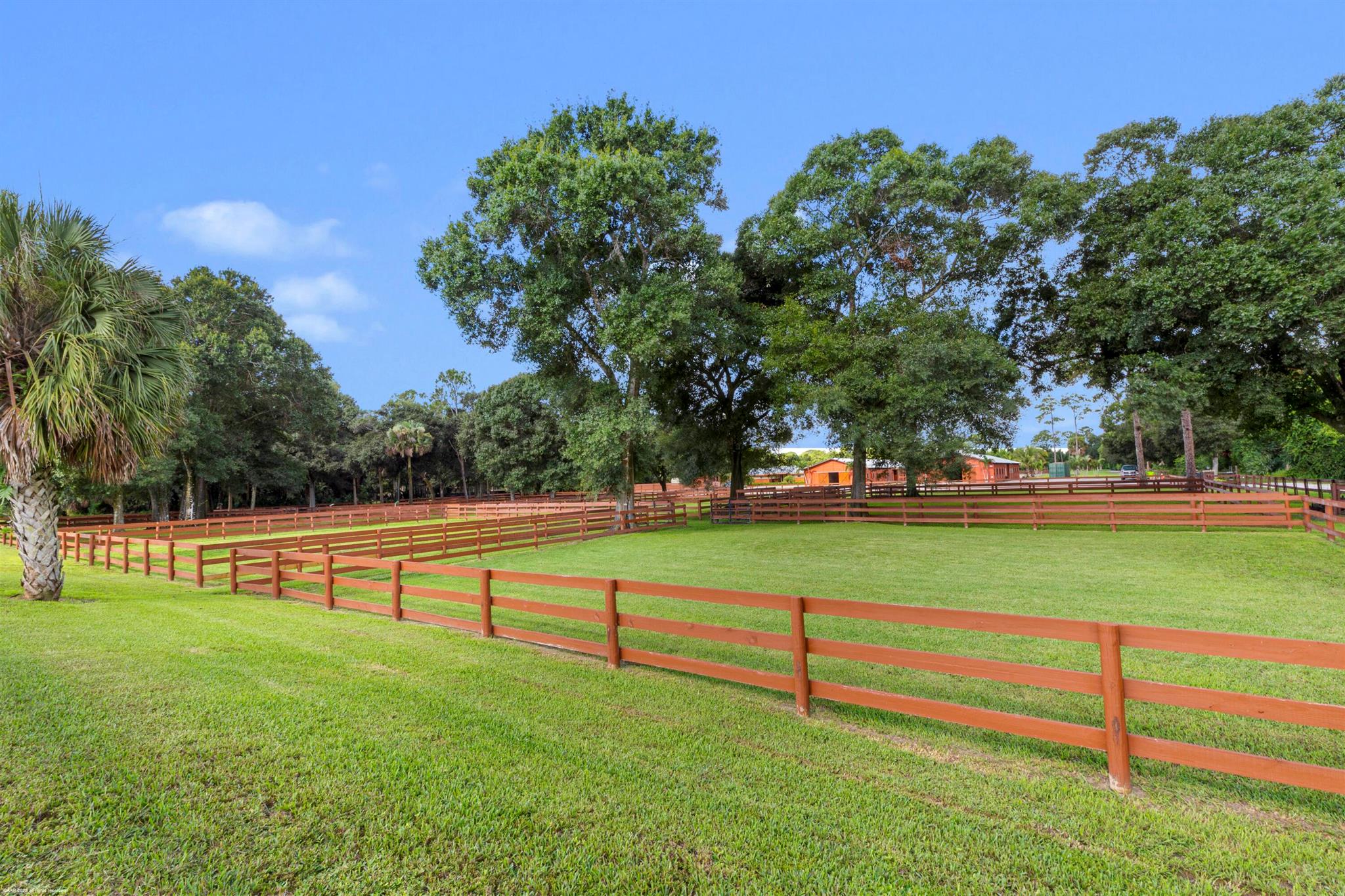 LOXAHATCHEE GROVES - Residential
