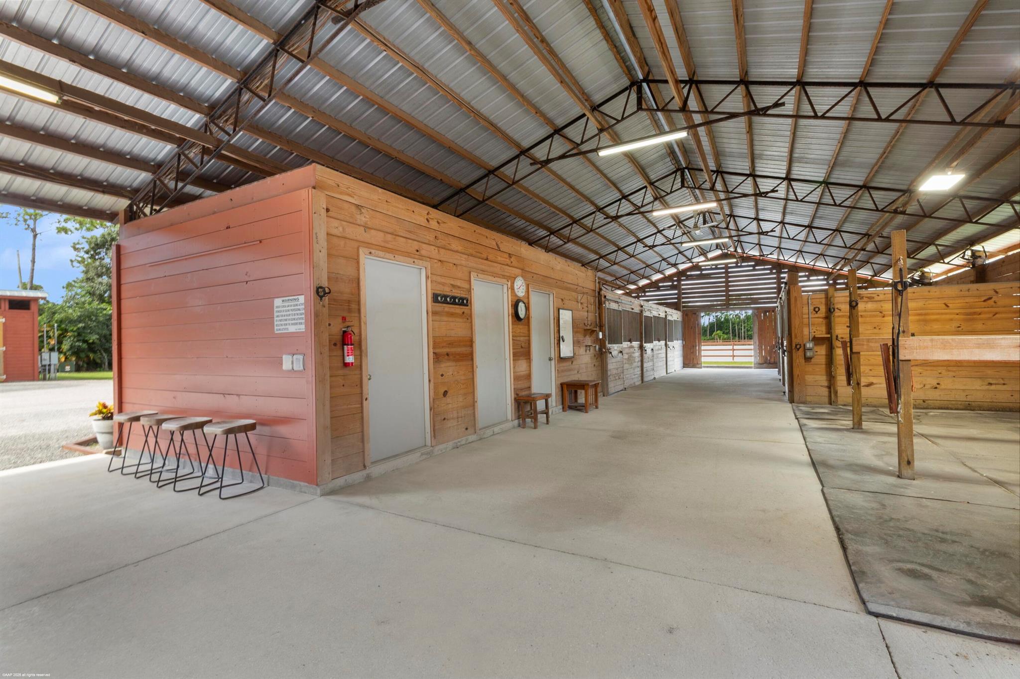 LOXAHATCHEE GROVES - Residential