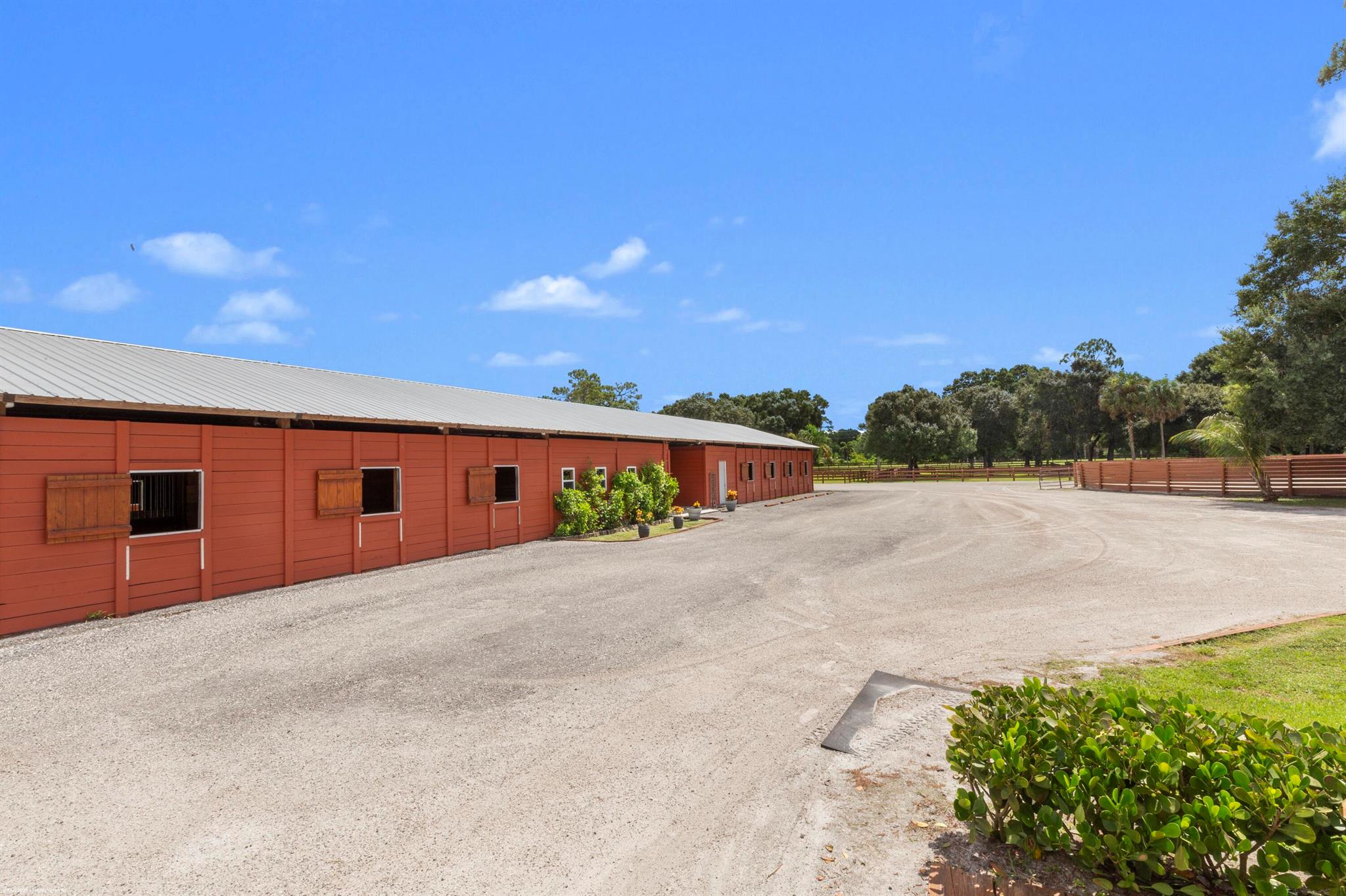 LOXAHATCHEE GROVES - Residential