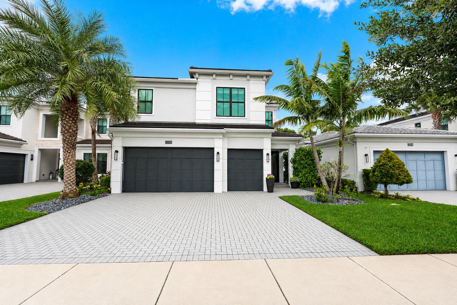 13558 Artisan Circle