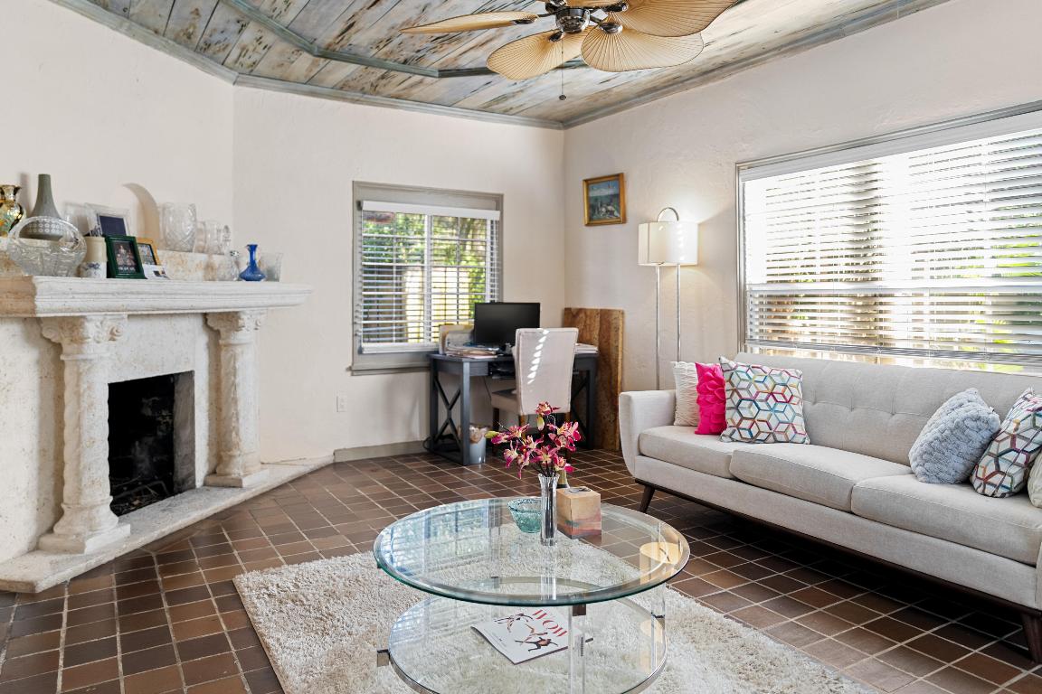 HILLSIDE PARK - Residential Income