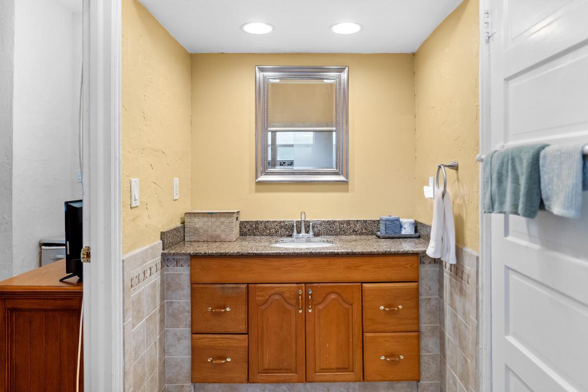 HILLSIDE PARK - Residential Income