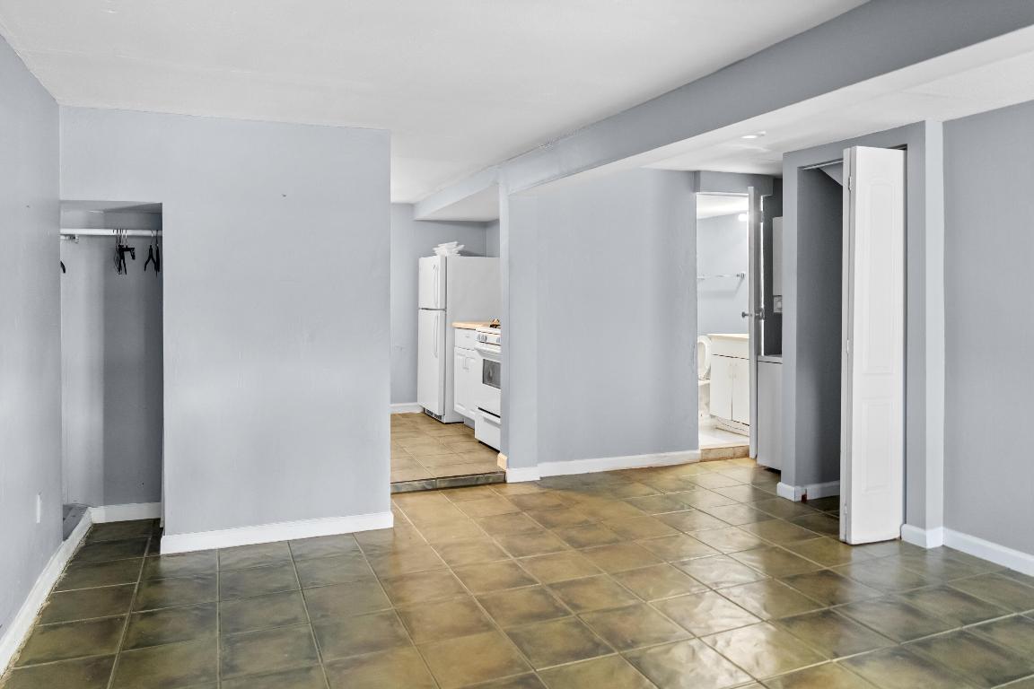 HILLSIDE PARK - Residential Income