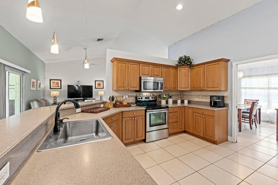 PORT ST LUCIE SECTION  34 - Residential