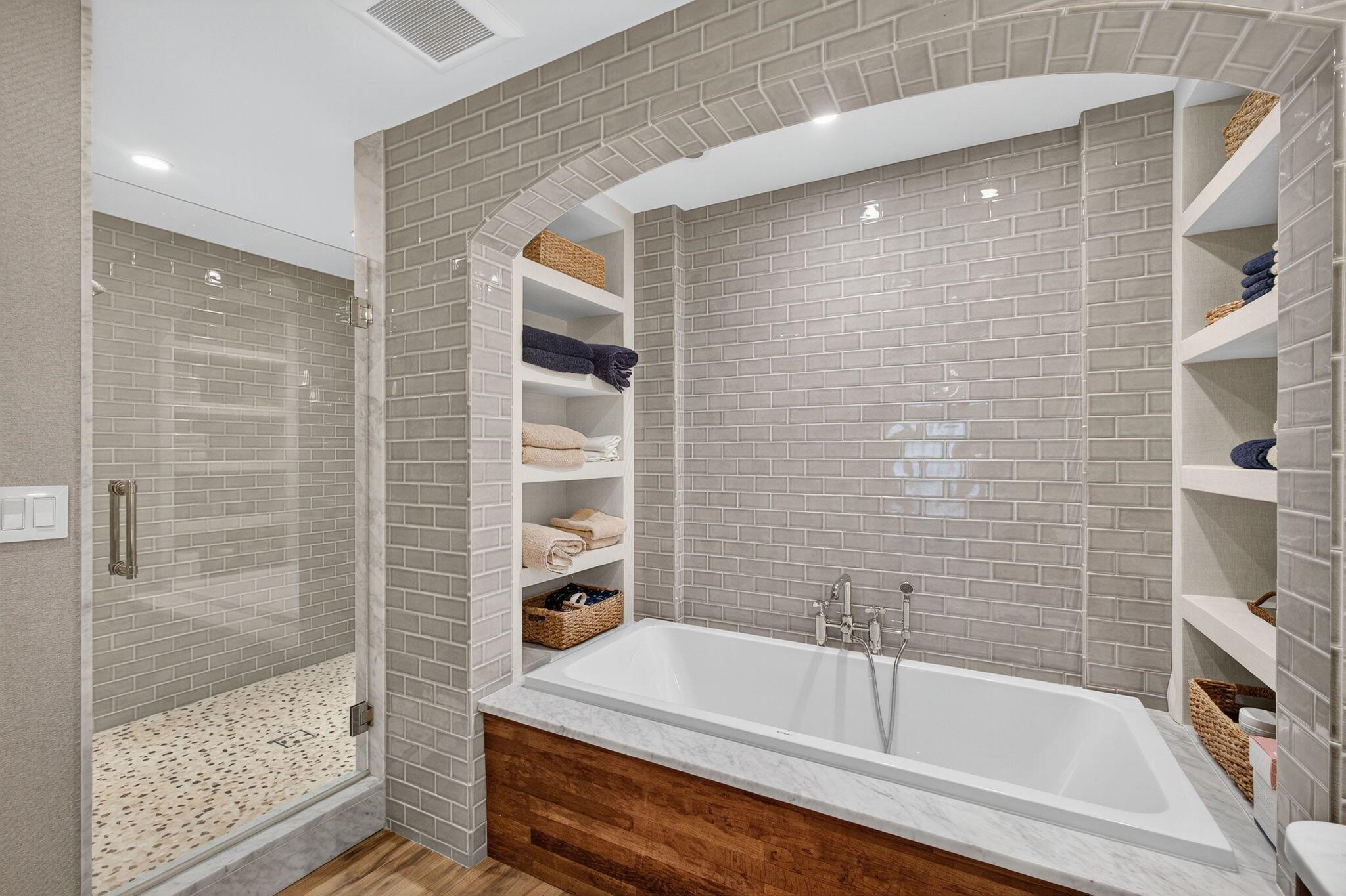 DOLCE VITA CONDO - Residential Lease