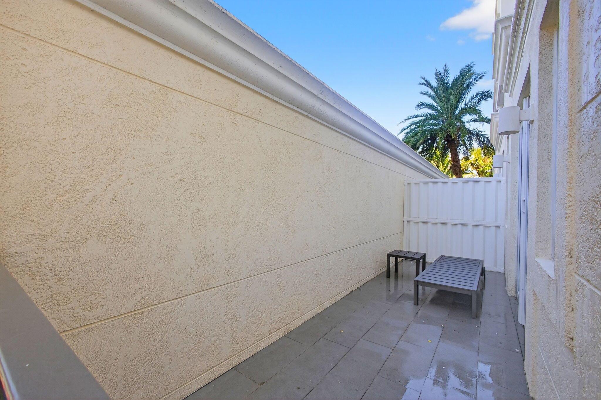 DOLCE VITA CONDO - Residential Lease