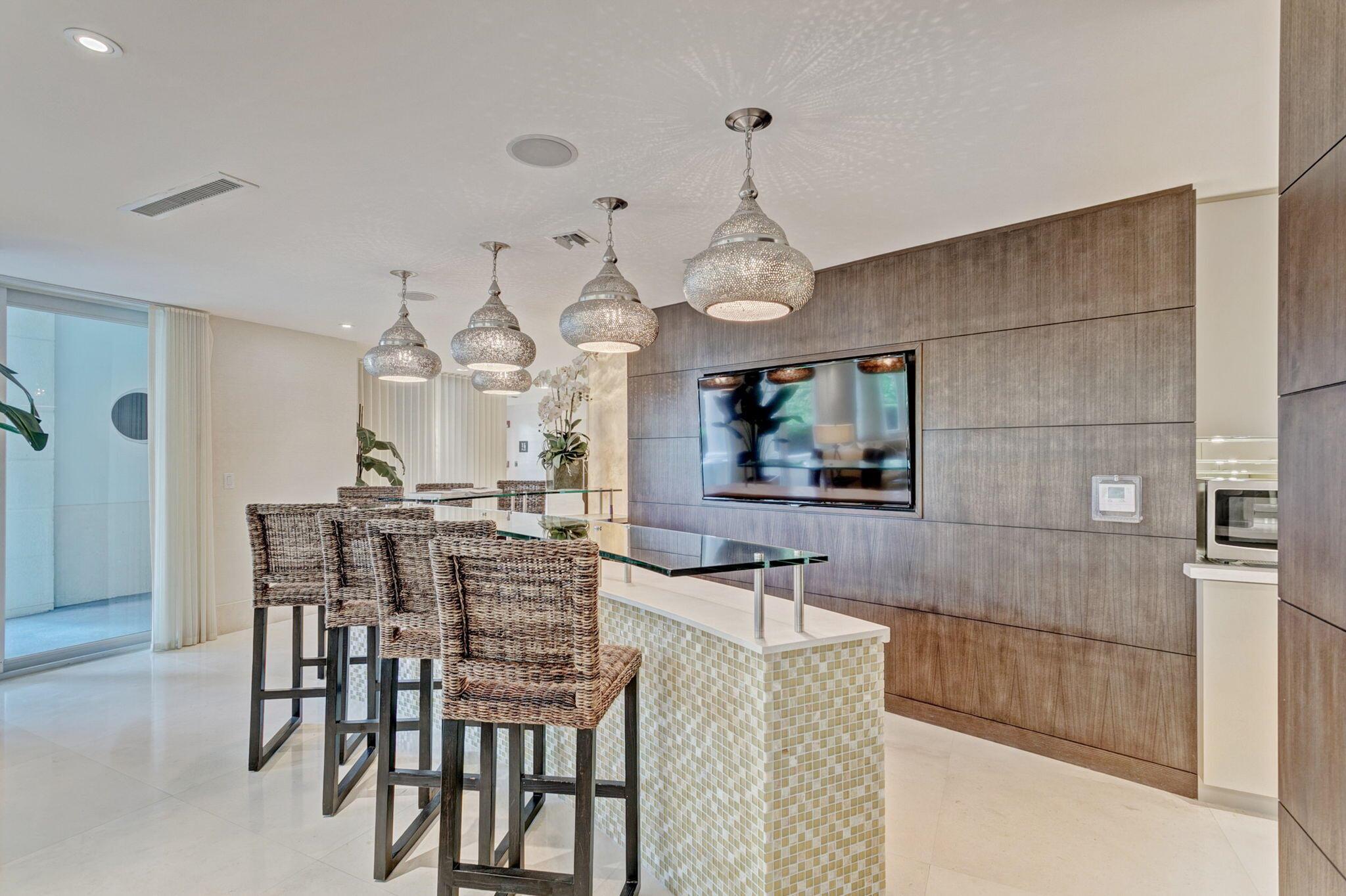 DOLCE VITA CONDO - Residential Lease