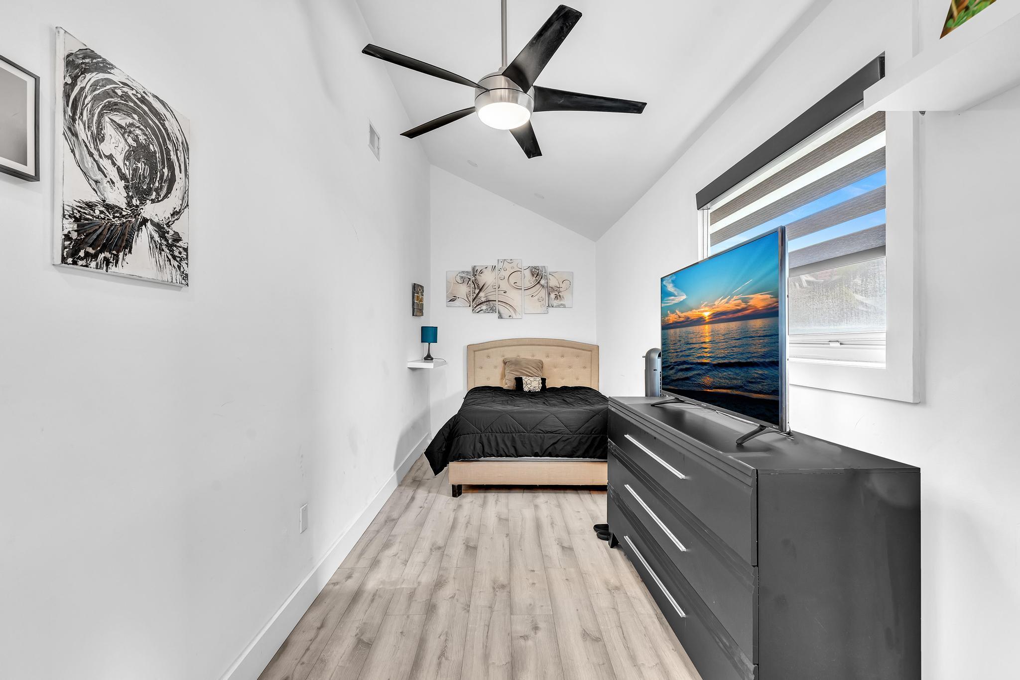 BOCA GREENS - Residential