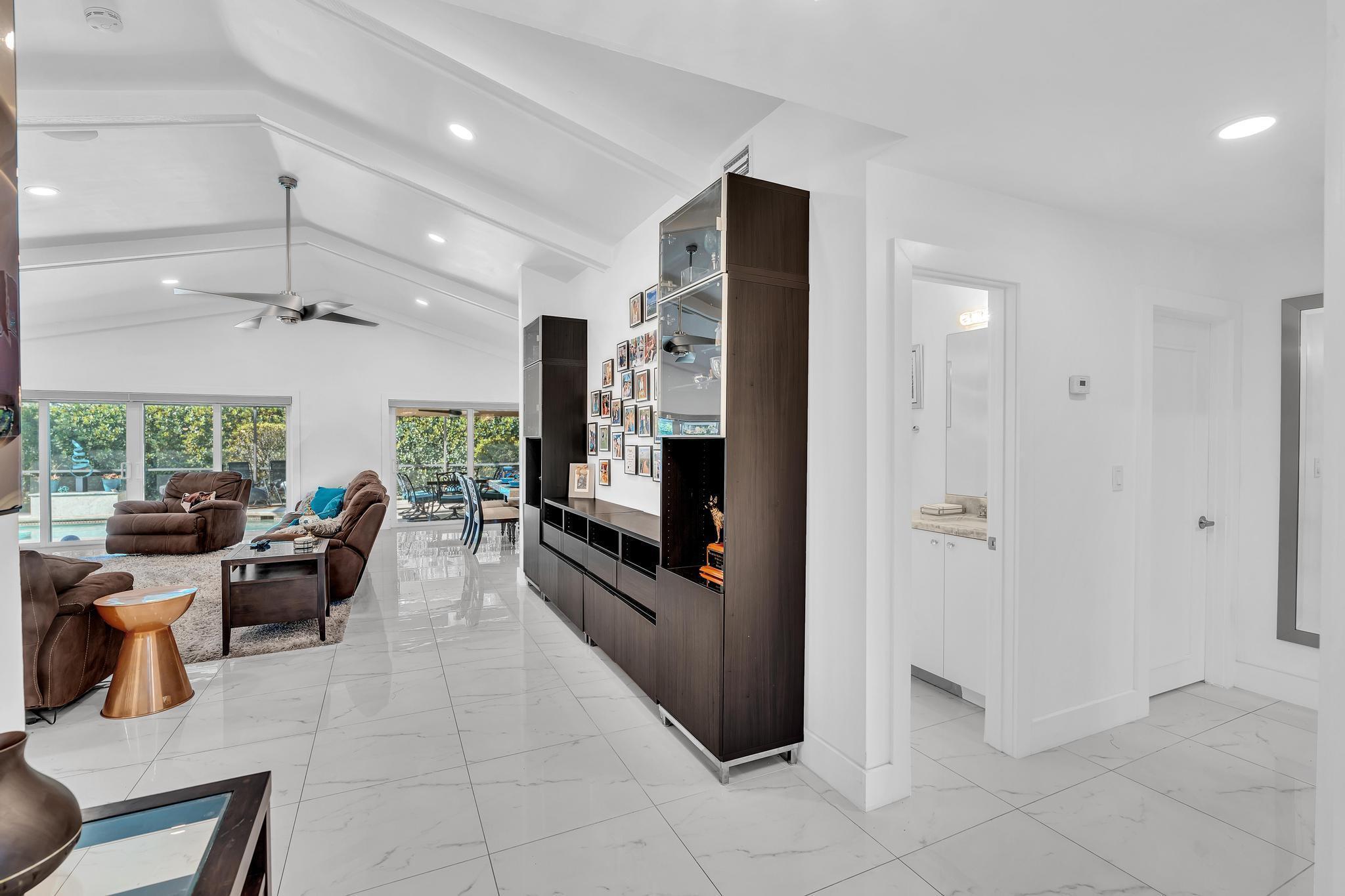 BOCA GREENS - Residential