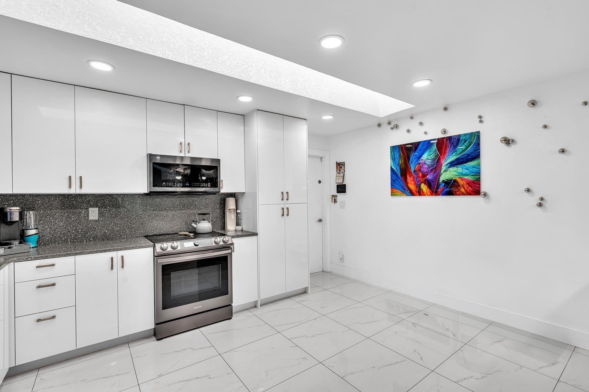 BOCA GREENS - Residential