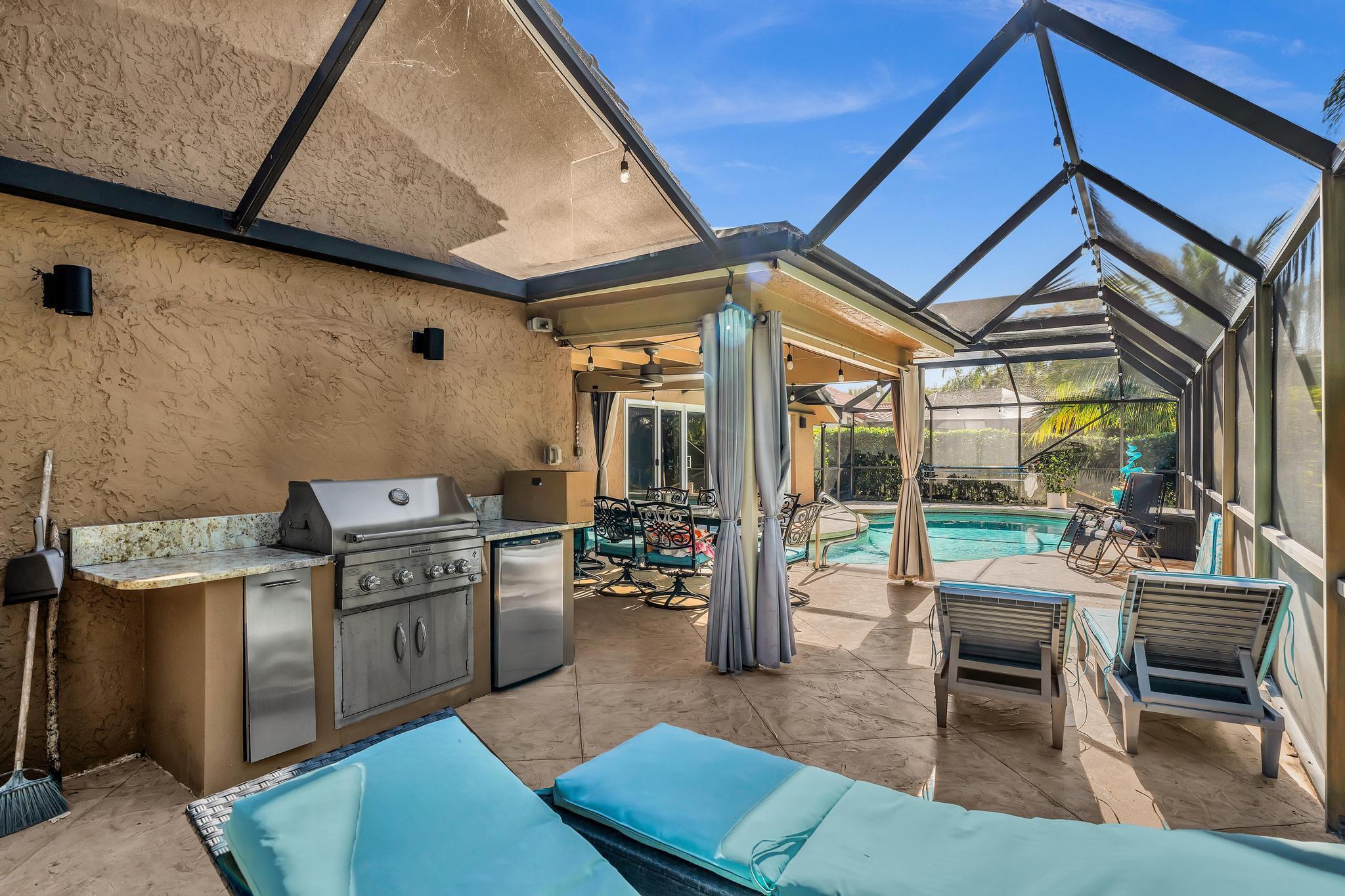 BOCA GREENS - Residential