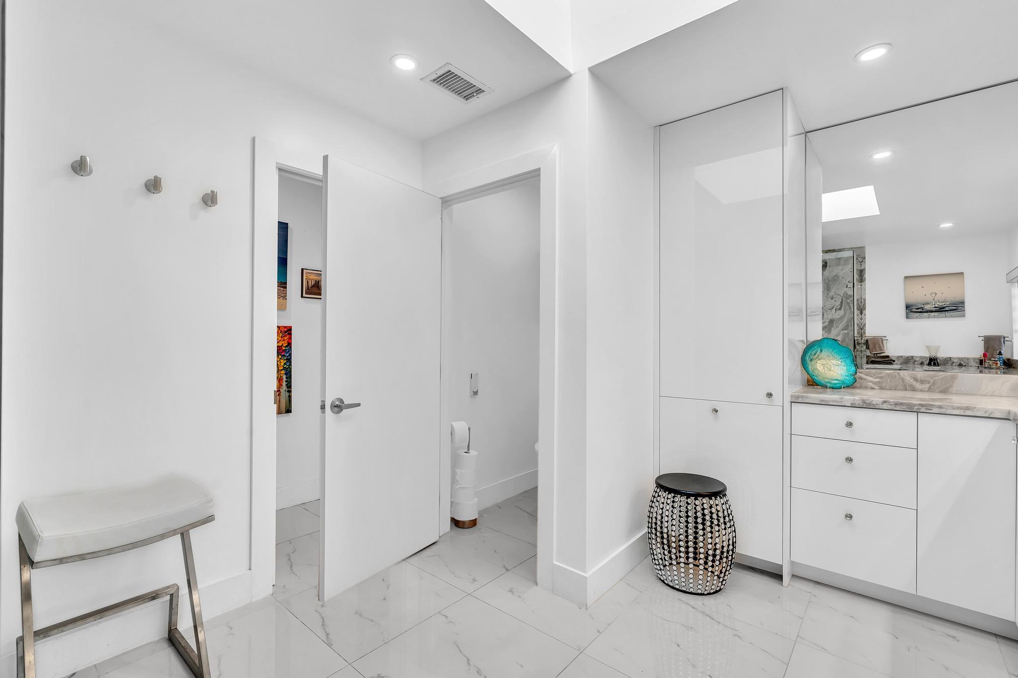 BOCA GREENS - Residential