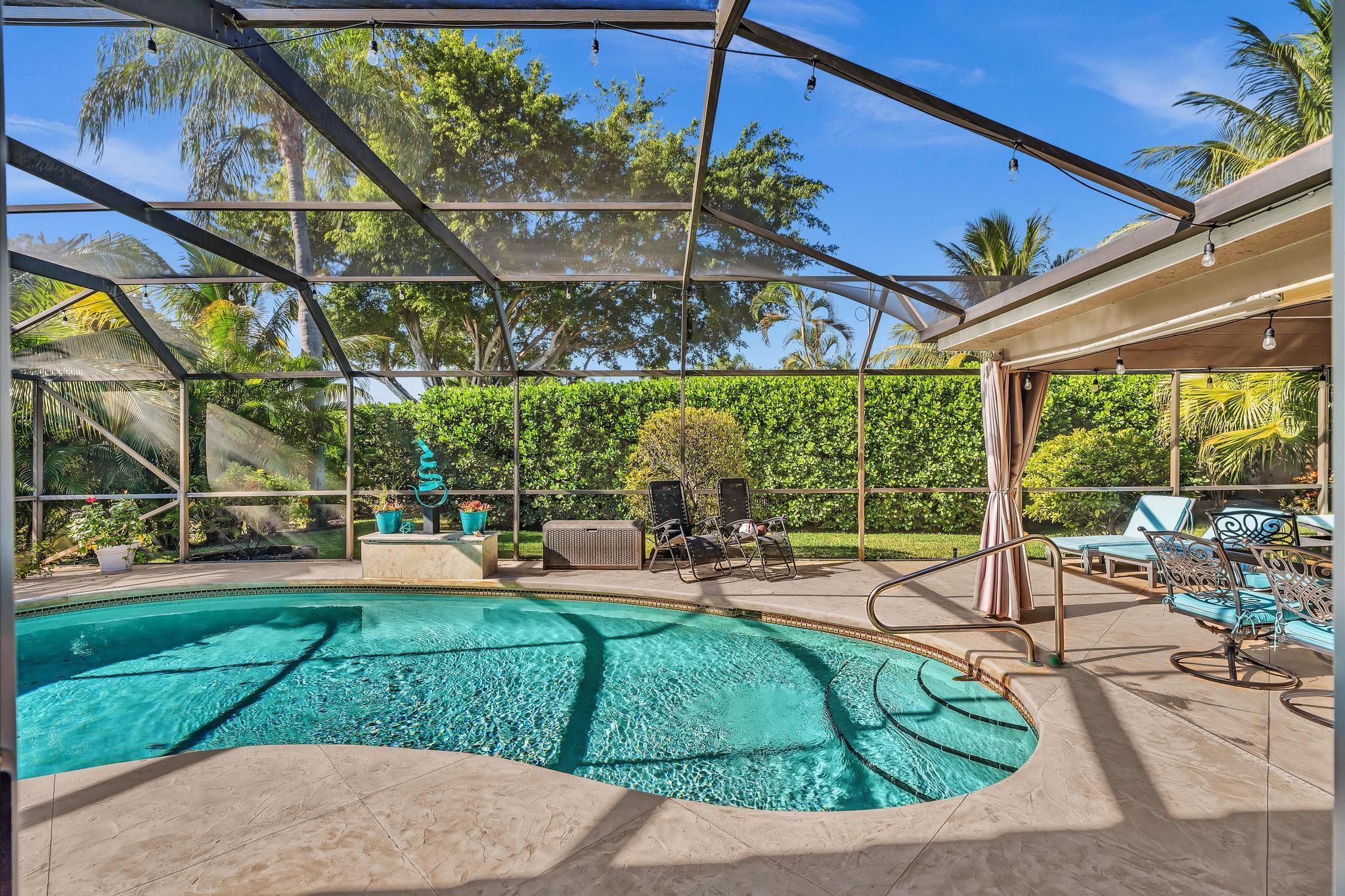 BOCA GREENS - Residential