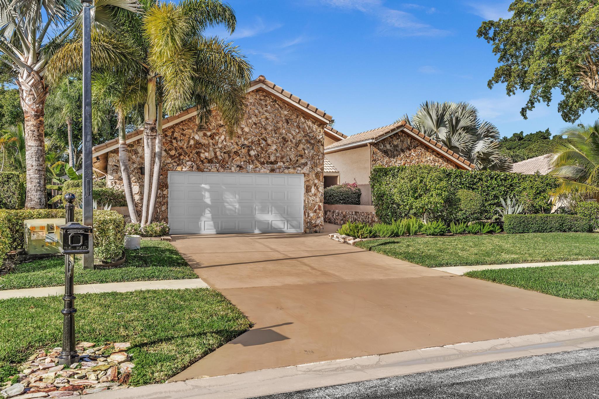 BOCA GREENS - Residential